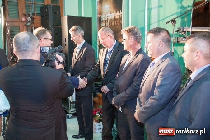 Zdjęcie w galerii na portalu naszraciborz.pl: Dzień Energetyka 2015. Uroczysta akademia w pałacyku Rafako wiadomości z regionu