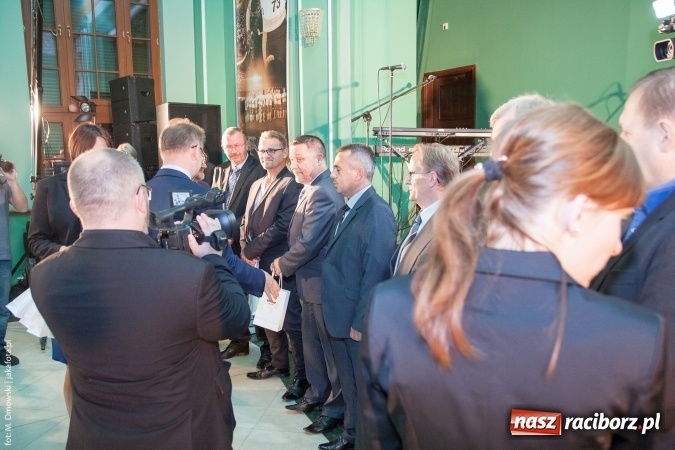Zdjęcie w galerii na portalu naszraciborz.pl: Dzień Energetyka 2015. Uroczysta akademia w pałacyku Rafako wiadomości z regionu