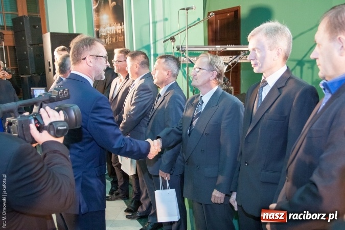 Zdjęcie w galerii na portalu naszraciborz.pl: Dzień Energetyka 2015. Uroczysta akademia w pałacyku Rafako wiadomości z regionu