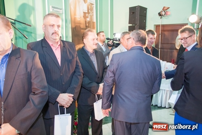 Zdjęcie w galerii na portalu naszraciborz.pl: Dzień Energetyka 2015. Uroczysta akademia w pałacyku Rafako wiadomości z regionu