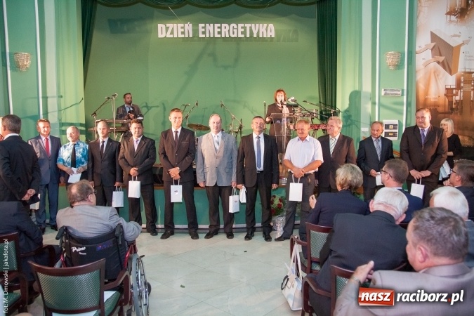 Zdjęcie w galerii na portalu naszraciborz.pl: Dzień Energetyka 2015. Uroczysta akademia w pałacyku Rafako wiadomości z regionu