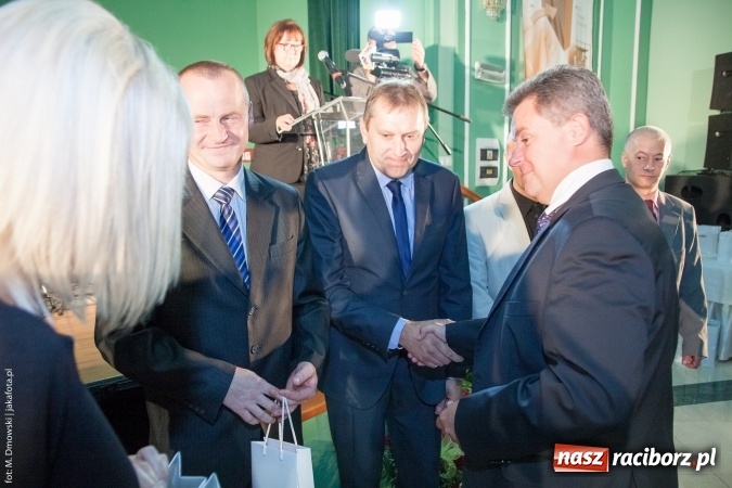 Zdjęcie w galerii na portalu naszraciborz.pl: Dzień Energetyka 2015. Uroczysta akademia w pałacyku Rafako wiadomości z regionu