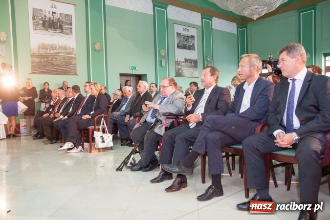 Zdjęcie w galerii na portalu naszraciborz.pl: Dzień Energetyka 2015. Uroczysta akademia w pałacyku Rafako wiadomości z regionu