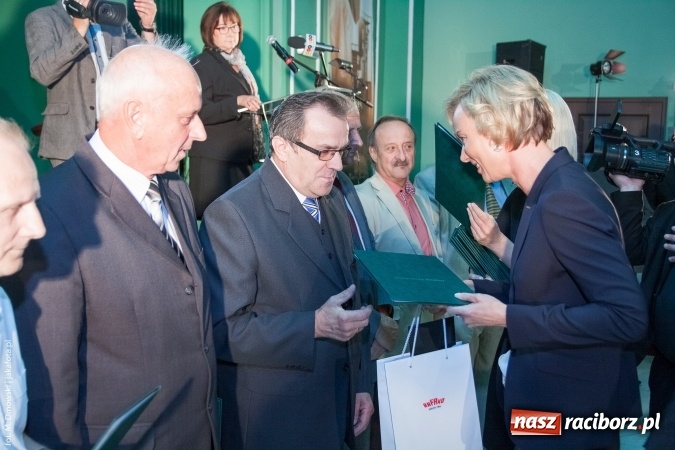 Zdjęcie w galerii na portalu naszraciborz.pl: Dzień Energetyka 2015. Uroczysta akademia w pałacyku Rafako wiadomości z regionu