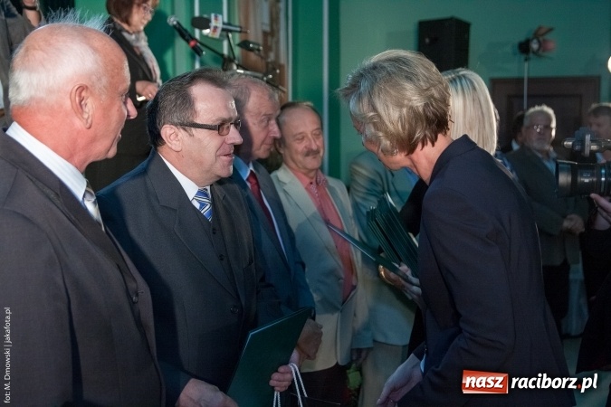 Zdjęcie w galerii na portalu naszraciborz.pl: Dzień Energetyka 2015. Uroczysta akademia w pałacyku Rafako wiadomości z regionu