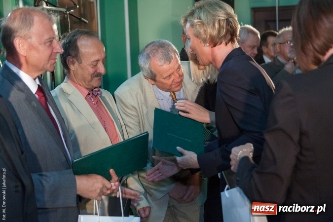 Zdjęcie w galerii na portalu naszraciborz.pl: Dzień Energetyka 2015. Uroczysta akademia w pałacyku Rafako wiadomości z regionu