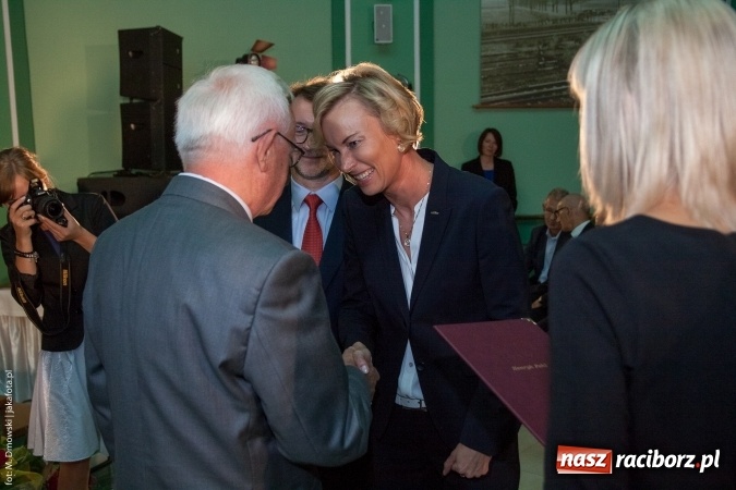 Zdjęcie w galerii na portalu naszraciborz.pl: Dzień Energetyka 2015. Uroczysta akademia w pałacyku Rafako wiadomości z regionu