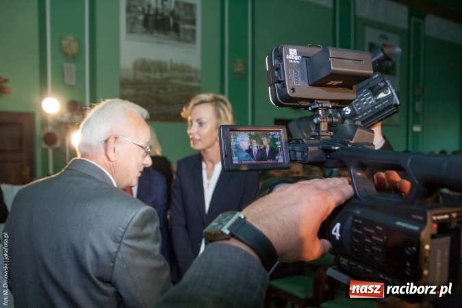 Zdjęcie w galerii na portalu naszraciborz.pl: Dzień Energetyka 2015. Uroczysta akademia w pałacyku Rafako wiadomości z regionu