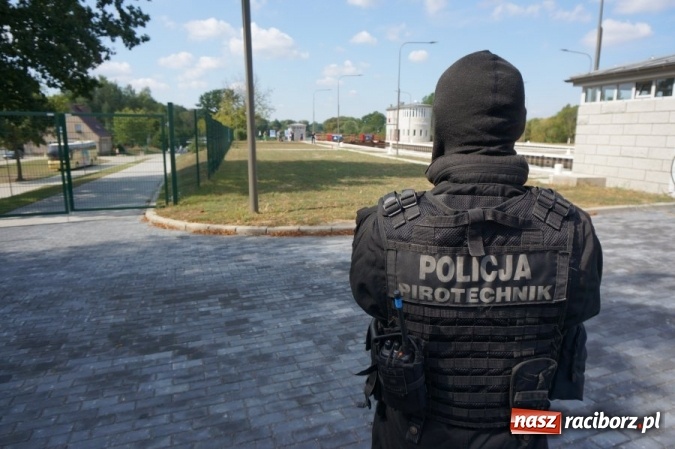 Zdjęcie w galerii na portalu naszraciborz.pl: Śląska policja pokazała jak zwalcza terrorystów wiadomości z regionu