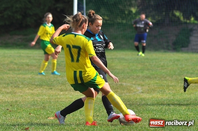 Zdjęcie w galerii na portalu naszraciborz.pl: Udany początek sezonu piłkarek z Gamowa wiadomości z regionu