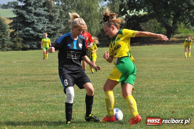 Zdjęcie w galerii na portalu naszraciborz.pl: Udany początek sezonu piłkarek z Gamowa wiadomości z regionu