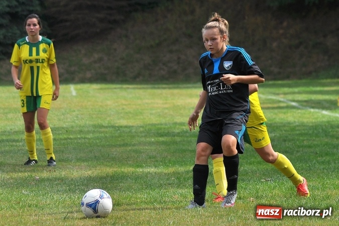 Zdjęcie w galerii na portalu naszraciborz.pl: Udany początek sezonu piłkarek z Gamowa wiadomości z regionu
