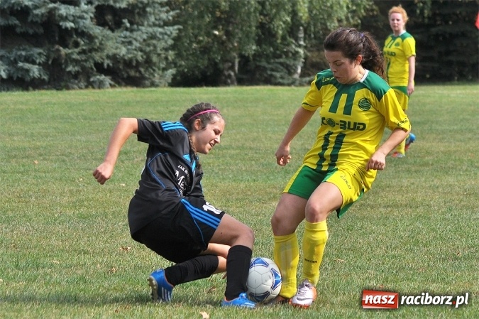Zdjęcie w galerii na portalu naszraciborz.pl: Udany początek sezonu piłkarek z Gamowa wiadomości z regionu