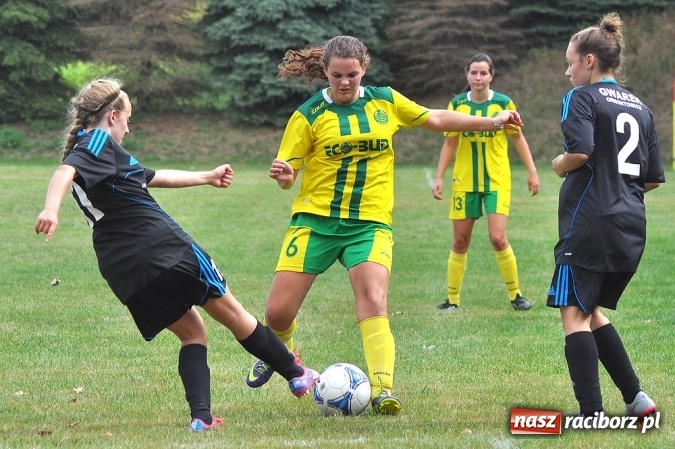 Zdjęcie w galerii na portalu naszraciborz.pl: Udany początek sezonu piłkarek z Gamowa wiadomości z regionu