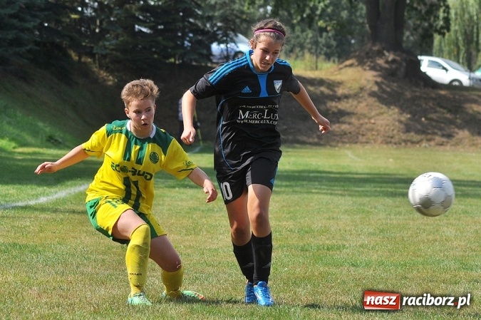 Zdjęcie w galerii na portalu naszraciborz.pl: Udany początek sezonu piłkarek z Gamowa wiadomości z regionu