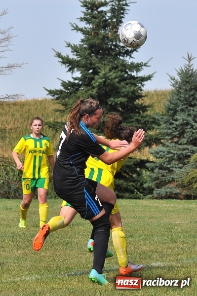 Zdjęcie w galerii na portalu naszraciborz.pl: Udany początek sezonu piłkarek z Gamowa wiadomości z regionu