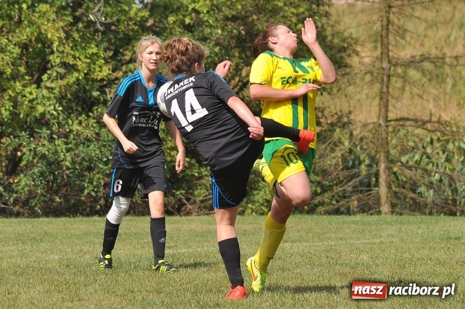 Zdjęcie w galerii na portalu naszraciborz.pl: Udany początek sezonu piłkarek z Gamowa wiadomości z regionu