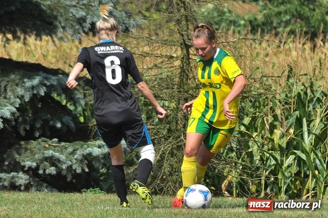 Zdjęcie w galerii na portalu naszraciborz.pl: Udany początek sezonu piłkarek z Gamowa wiadomości z regionu