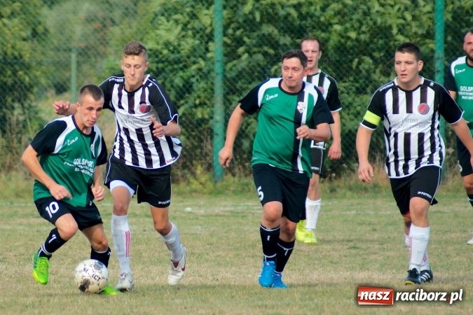 Zdjęcie w galerii na portalu naszraciborz.pl: B klasa: Wicher zmiótł rezerwy Naprzodu Czyżowice. Hat-trick Jacka Świerczyńskiego wiadomości z regionu