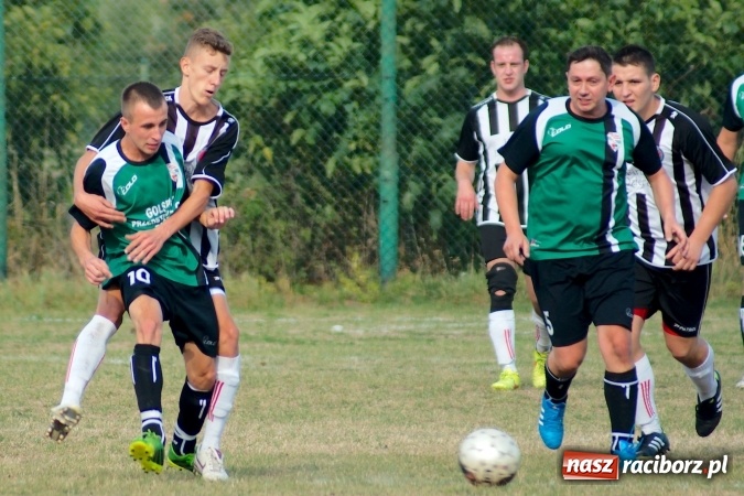 Zdjęcie w galerii na portalu naszraciborz.pl: B klasa: Wicher zmiótł rezerwy Naprzodu Czyżowice. Hat-trick Jacka Świerczyńskiego wiadomości z regionu