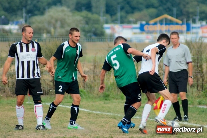 Zdjęcie w galerii na portalu naszraciborz.pl: B klasa: Wicher zmiótł rezerwy Naprzodu Czyżowice. Hat-trick Jacka Świerczyńskiego wiadomości z regionu