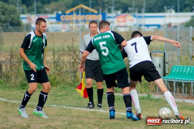 Zdjęcie w galerii na portalu naszraciborz.pl: B klasa: Wicher zmiótł rezerwy Naprzodu Czyżowice. Hat-trick Jacka Świerczyńskiego wiadomości z regionu