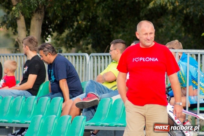 Zdjęcie w galerii na portalu naszraciborz.pl: B klasa: Wicher zmiótł rezerwy Naprzodu Czyżowice. Hat-trick Jacka Świerczyńskiego wiadomości z regionu