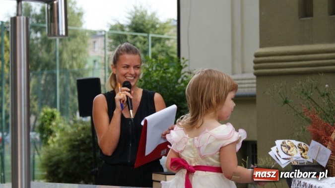 Zdjęcie w galerii na portalu naszraciborz.pl: Narodowe Czytanie w bibliotece  wiadomości z regionu