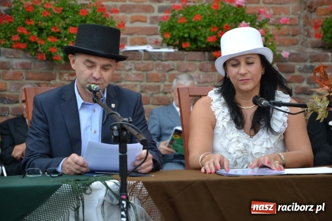 Zdjęcie w galerii na portalu naszraciborz.pl: Narodowe Czytanie 2015 na Zamku Piastowskim – Lalka Bolesława Prusa wiadomości z regionu