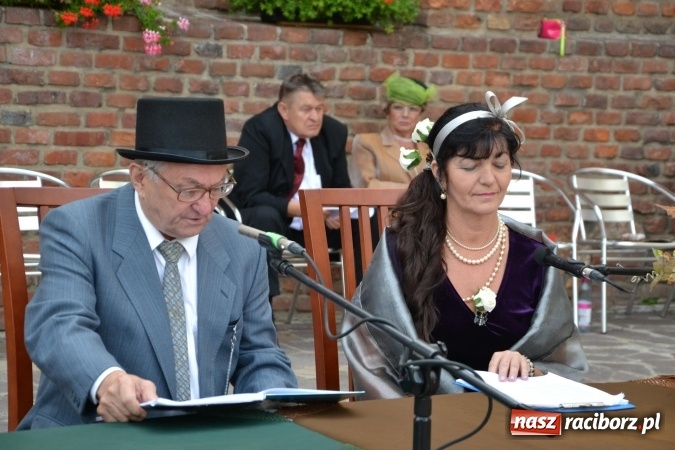 Zdjęcie w galerii na portalu naszraciborz.pl: Narodowe Czytanie 2015 na Zamku Piastowskim – Lalka Bolesława Prusa wiadomości z regionu