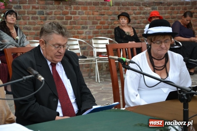 Zdjęcie w galerii na portalu naszraciborz.pl: Narodowe Czytanie 2015 na Zamku Piastowskim – Lalka Bolesława Prusa wiadomości z regionu