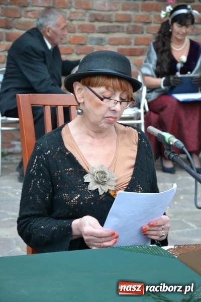 Zdjęcie w galerii na portalu naszraciborz.pl: Narodowe Czytanie 2015 na Zamku Piastowskim – Lalka Bolesława Prusa wiadomości z regionu