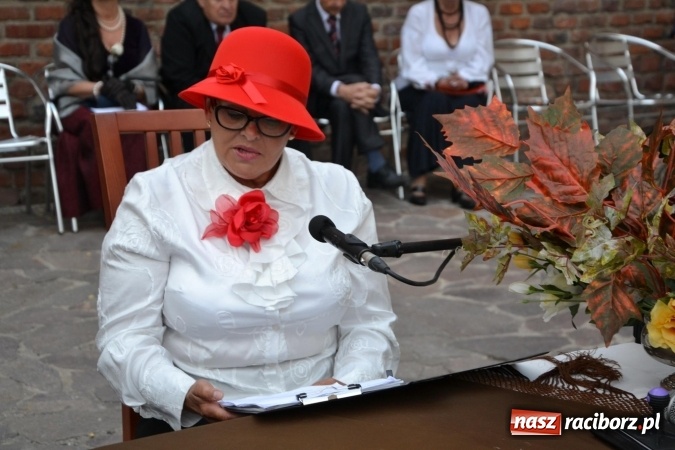 Zdjęcie w galerii na portalu naszraciborz.pl: Narodowe Czytanie 2015 na Zamku Piastowskim – Lalka Bolesława Prusa wiadomości z regionu