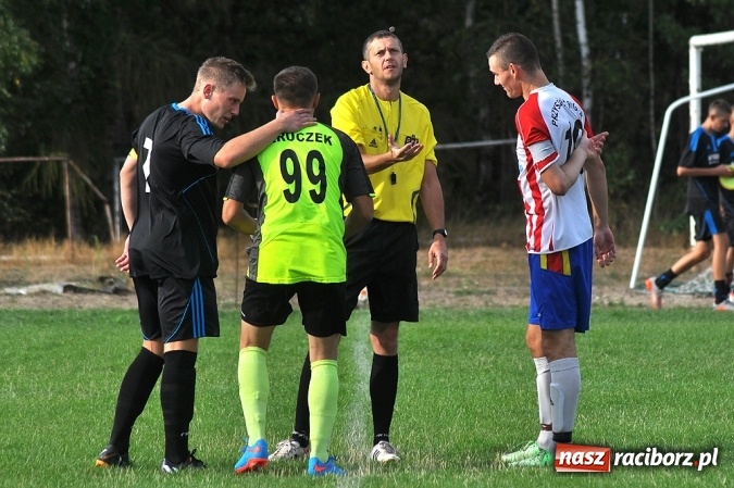 Zdjęcie w galerii na portalu naszraciborz.pl: Rezerwy Przyszłości Rogów nie zgasiły Płomienia wiadomości z regionu