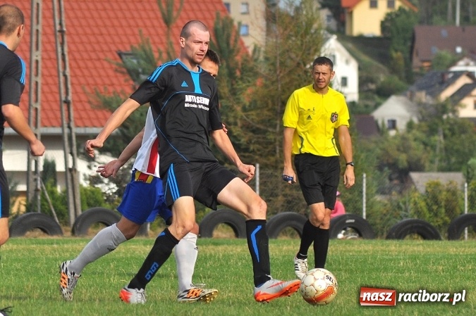 Zdjęcie w galerii na portalu naszraciborz.pl: Rezerwy Przyszłości Rogów nie zgasiły Płomienia wiadomości z regionu