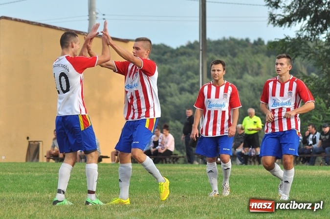 Zdjęcie w galerii na portalu naszraciborz.pl: Rezerwy Przyszłości Rogów nie zgasiły Płomienia wiadomości z regionu
