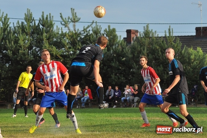 Zdjęcie w galerii na portalu naszraciborz.pl: Rezerwy Przyszłości Rogów nie zgasiły Płomienia wiadomości z regionu