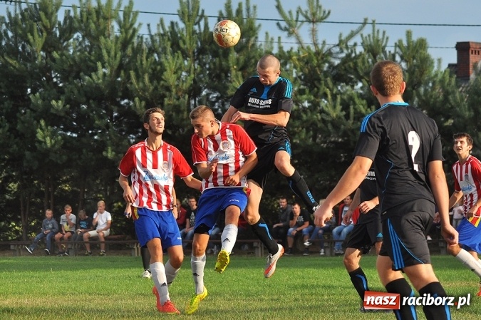 Zdjęcie w galerii na portalu naszraciborz.pl: Rezerwy Przyszłości Rogów nie zgasiły Płomienia wiadomości z regionu