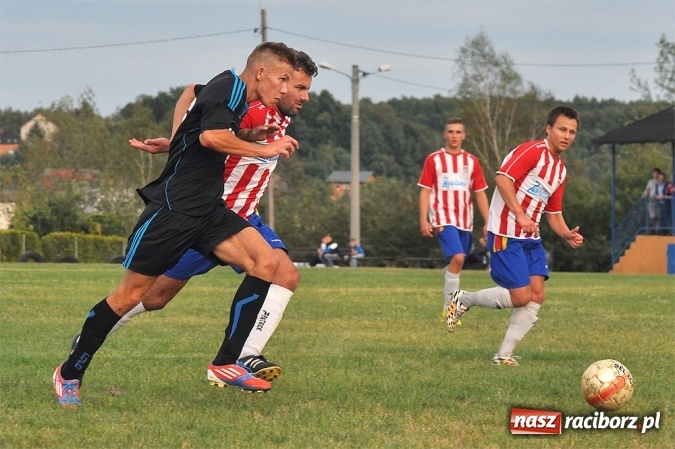 Zdjęcie w galerii na portalu naszraciborz.pl: Rezerwy Przyszłości Rogów nie zgasiły Płomienia wiadomości z regionu