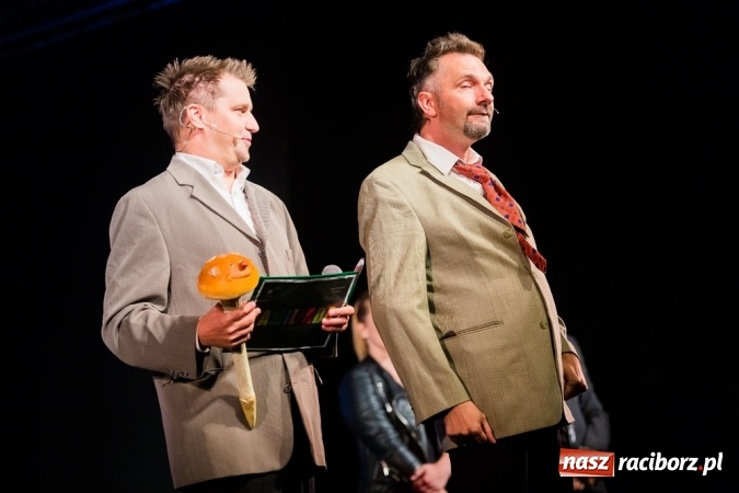 Zdjęcie w galerii na portalu naszraciborz.pl: Krzysztof Krawczyk i Kabaret Młodych Panów w AquaBrax Szymocice wiadomości z regionu