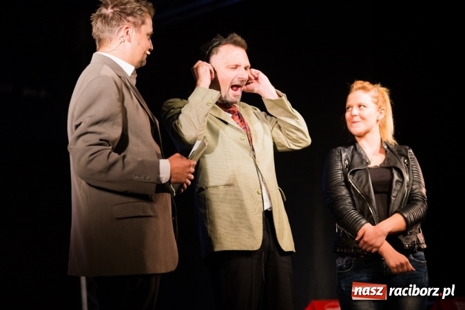Zdjęcie w galerii na portalu naszraciborz.pl: Krzysztof Krawczyk i Kabaret Młodych Panów w AquaBrax Szymocice wiadomości z regionu