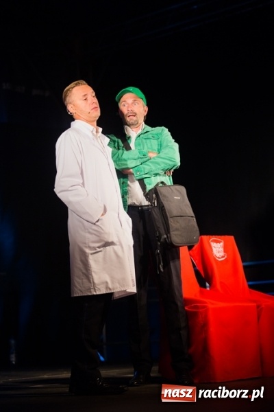 Zdjęcie w galerii na portalu naszraciborz.pl: Krzysztof Krawczyk i Kabaret Młodych Panów w AquaBrax Szymocice wiadomości z regionu