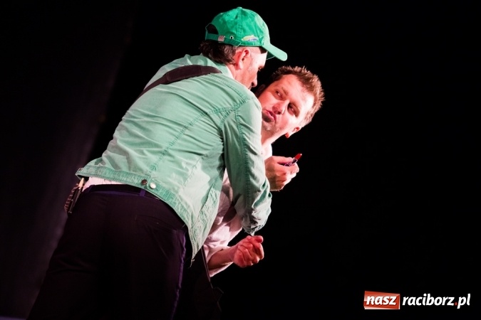 Zdjęcie w galerii na portalu naszraciborz.pl: Krzysztof Krawczyk i Kabaret Młodych Panów w AquaBrax Szymocice wiadomości z regionu