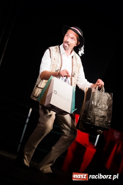 Zdjęcie w galerii na portalu naszraciborz.pl: Krzysztof Krawczyk i Kabaret Młodych Panów w AquaBrax Szymocice wiadomości z regionu