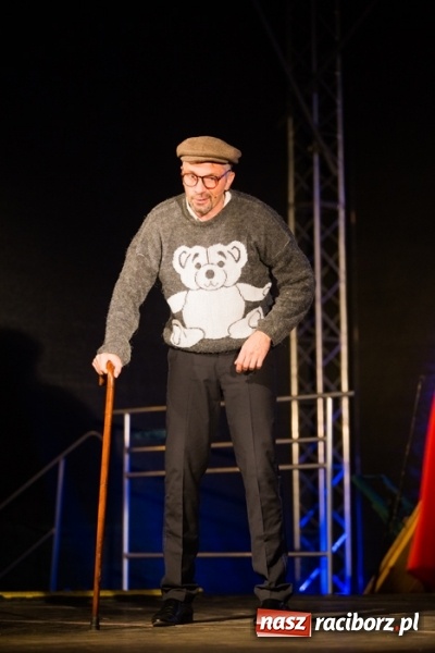 Zdjęcie w galerii na portalu naszraciborz.pl: Krzysztof Krawczyk i Kabaret Młodych Panów w AquaBrax Szymocice wiadomości z regionu