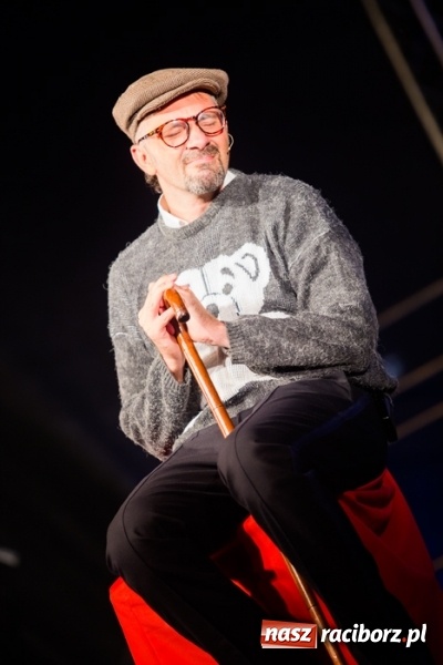 Zdjęcie w galerii na portalu naszraciborz.pl: Krzysztof Krawczyk i Kabaret Młodych Panów w AquaBrax Szymocice wiadomości z regionu