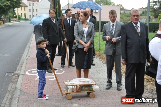 Zdjęcie w galerii na portalu naszraciborz.pl: Dożynki 2015 - na Płoni z korowodem wiadomości z regionu