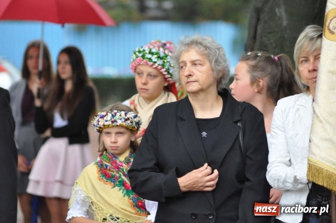 Zdjęcie w galerii na portalu naszraciborz.pl: Dożynki 2015 - na Płoni z korowodem wiadomości z regionu