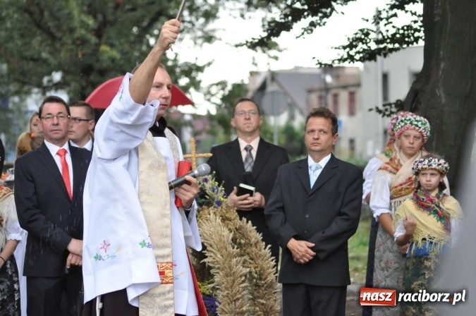 Zdjęcie w galerii na portalu naszraciborz.pl: Dożynki 2015 - na Płoni z korowodem wiadomości z regionu