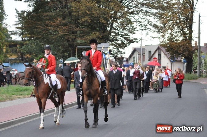 Zdjęcie w galerii na portalu naszraciborz.pl: Dożynki 2015 - na Płoni z korowodem wiadomości z regionu